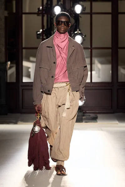 Look 17